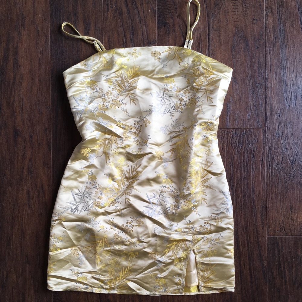 Silk like pastel yellow dress